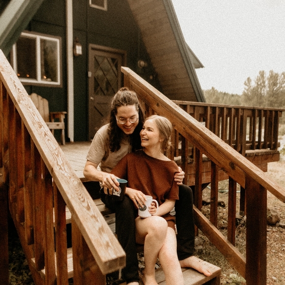 Meet your Posher, Amanda - Picture 1 of 1